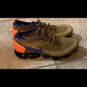 Nike Air Vapormax Flyknit 2 Sneakers In Brown
